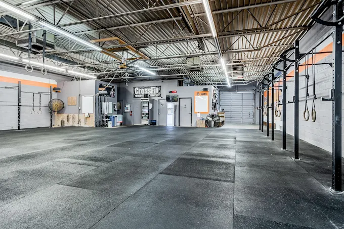 CrossFit Gallant competition floor